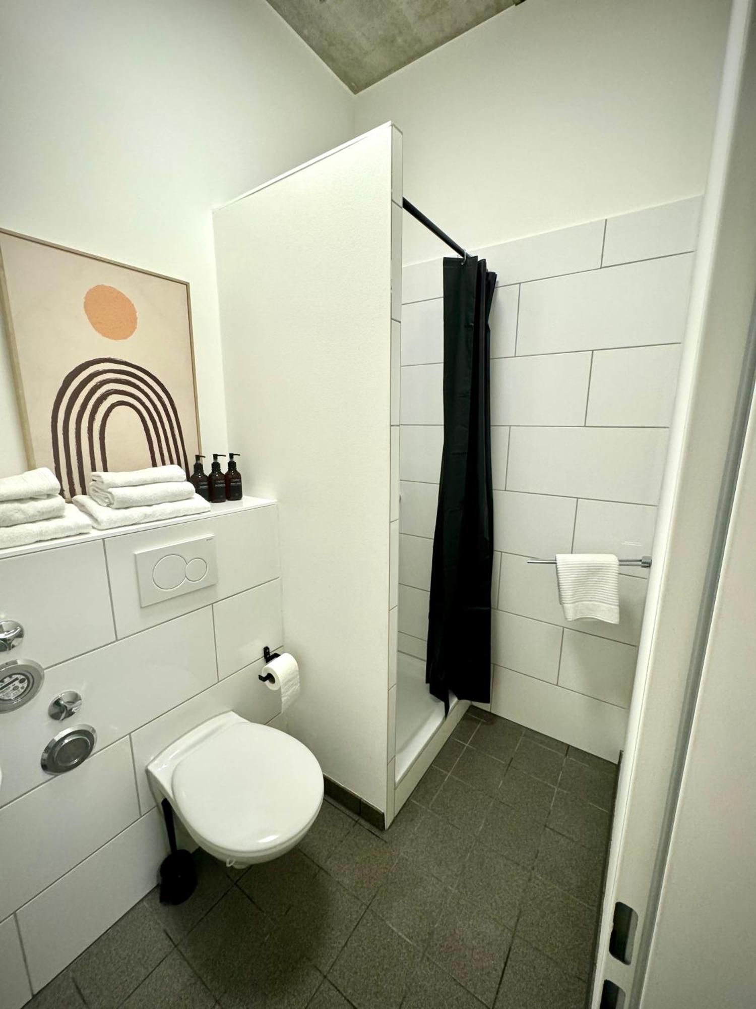 Elbapartment 29 Qm Mit Eigenem Badezimmer Hamburgo Exterior foto